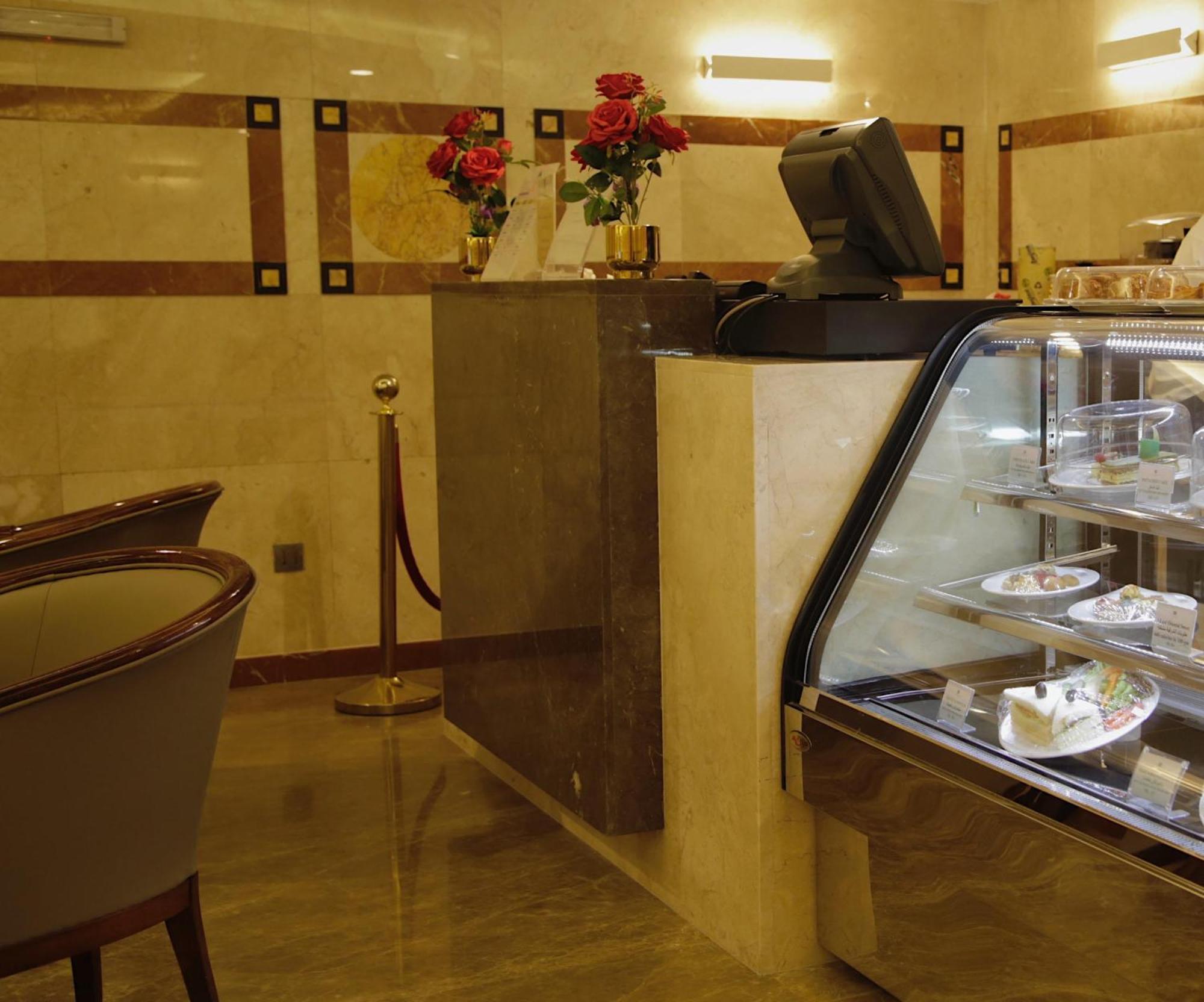 Nozol Royal Inn Hotel Медина Екстериор снимка