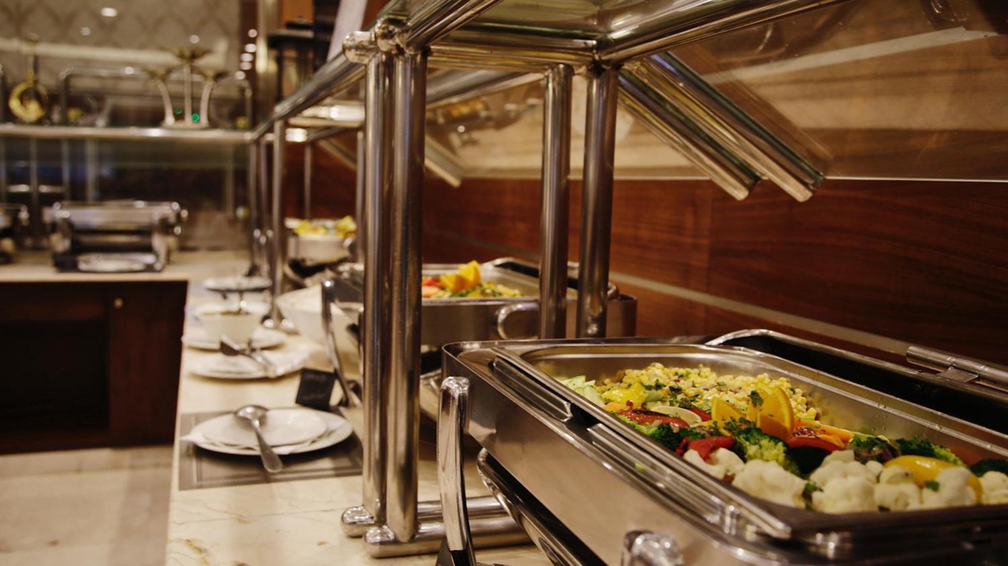 Nozol Royal Inn Hotel Медина Екстериор снимка